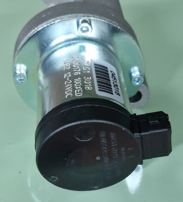 DEUTZ Solenoid 04513018 - Peça de reposição para Máquina de construção: foto 3 DEUTZ Solenoid 04513018 - Peça de reposição para Máquina de construção: foto 3
