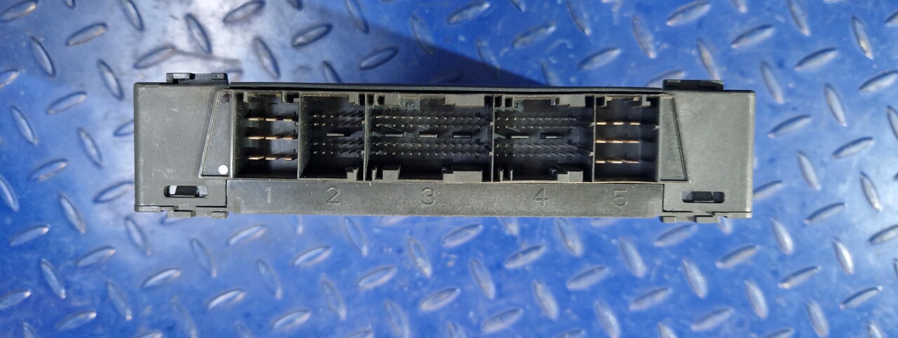 MERCEDES-BENZ Control Device Actros Mp4 CPC3 A0044464702 - Peça de reposição para Máquina de outro: foto 3 MERCEDES-BENZ Control Device Actros Mp4 CPC3 A0044464702 - Peça de reposição para Máquina de outro: foto 3