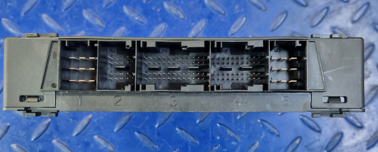 MERCEDES-BENZ Control Device CPC3 A0044465802 Actros Mp4 - Peça de reposição para Máquina de outro: foto 2 MERCEDES-BENZ Control Device CPC3 A0044465802 Actros Mp4 - Peça de reposição para Máquina de outro: foto 2