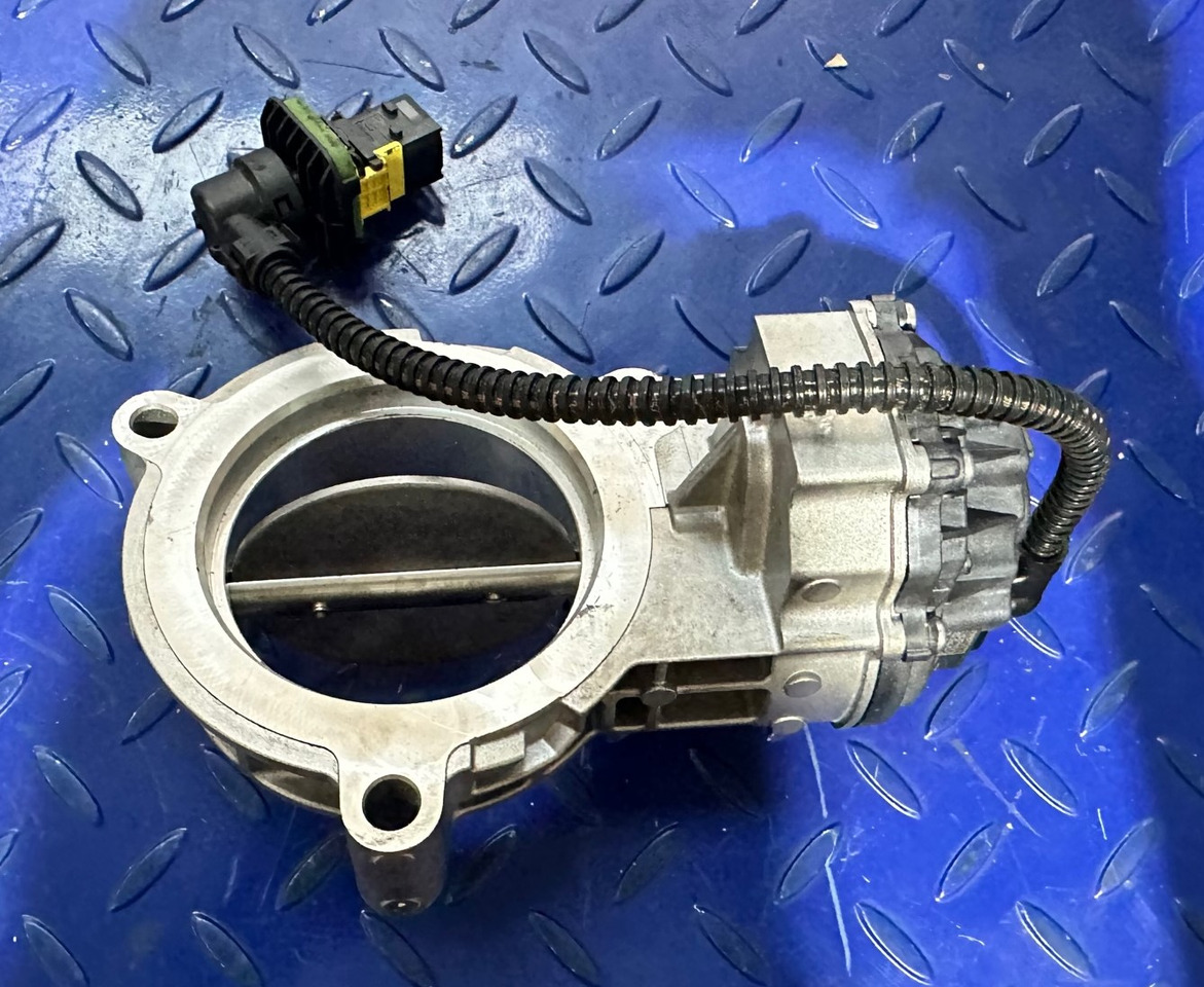 SCANIA 5843R1016 - Sistema de admissão de ar para Camião: foto 1 SCANIA 5843R1016 - Sistema de admissão de ar para Camião: foto 1