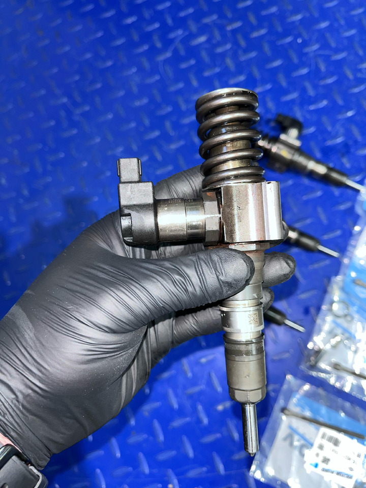 VW Injector VW Passat B6 - Injector: foto 4 VW Injector VW Passat B6 - Injector: foto 4