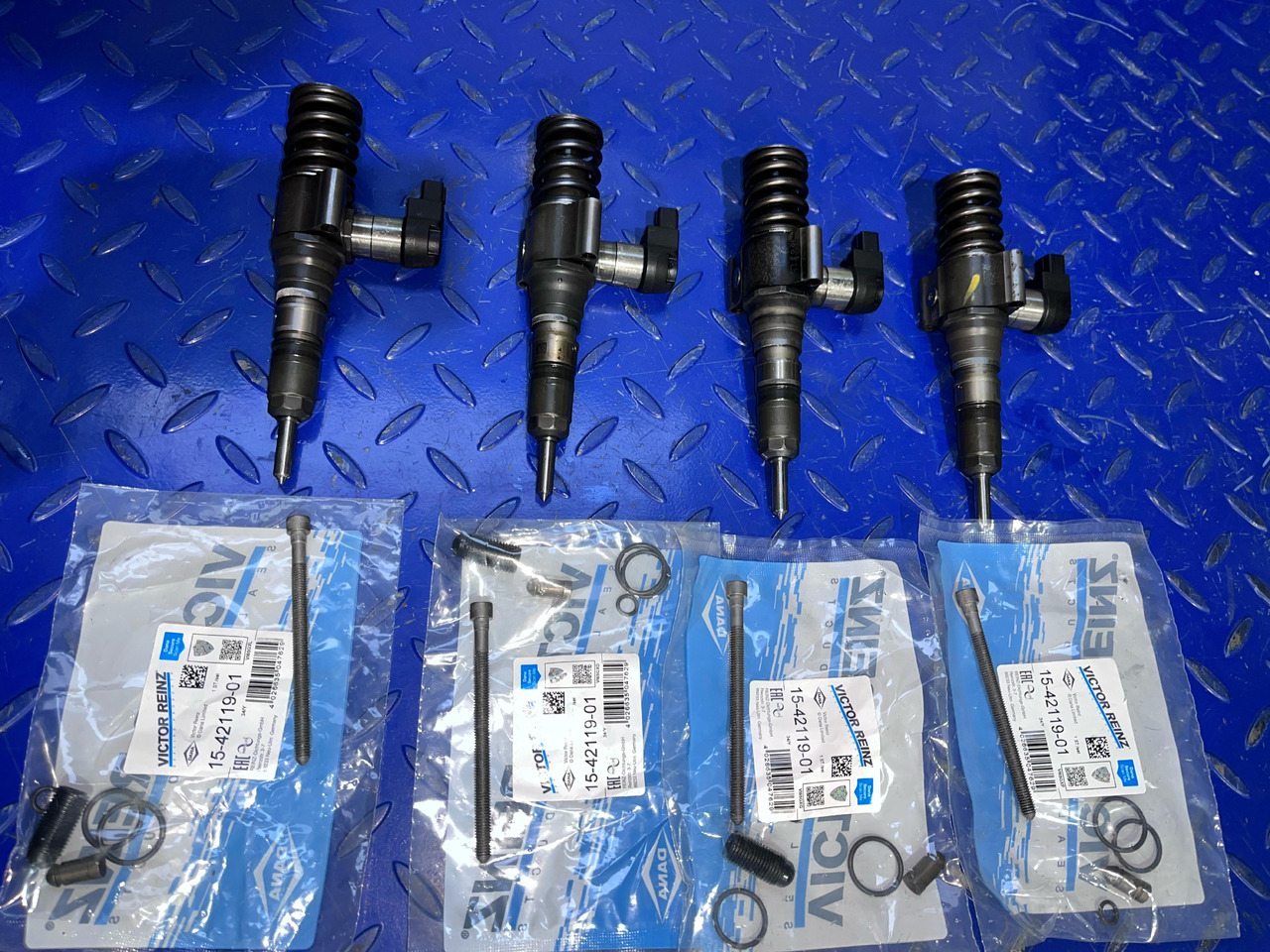 VW Injector VW Passat B6 - Injector: foto 1 VW Injector VW Passat B6 - Injector: foto 1