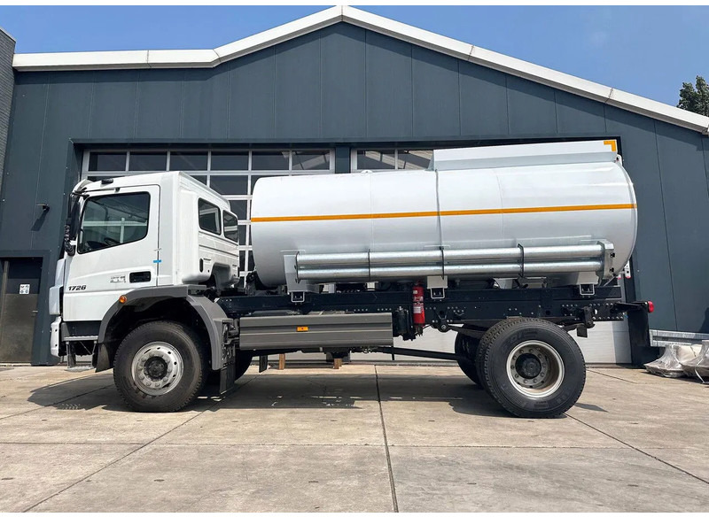 Mercedes-Benz Atego 1725 4×4 Fuel Tank Truck - Camião cisterna: foto 2 Mercedes-Benz Atego 1725 4×4 Fuel Tank Truck - Camião cisterna: foto 2