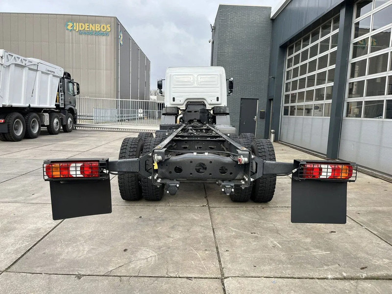 Mercedes-Benz Axor 3344 6x4 Chassis Cabin - Camião chassi: foto 5 Mercedes-Benz Axor 3344 6x4 Chassis Cabin - Camião chassi: foto 5