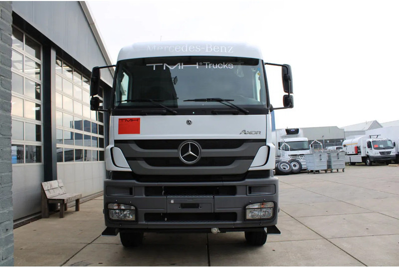 Mercedes-Benz Axor 3344 K 6x4 Tipper Truck - Camião basculante: foto 5 Mercedes-Benz Axor 3344 K 6x4 Tipper Truck - Camião basculante: foto 5