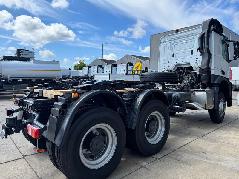 Mercedes-Benz Arocs 4058 AS 6x6 Tractor Head 180T Push Pull EURO-3 - Tractor: foto 4 Mercedes-Benz Arocs 4058 AS 6x6 Tractor Head 180T Push Pull EURO-3 - Tractor: foto 4