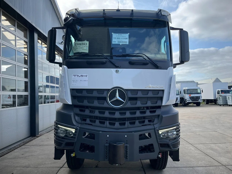 Mercedes-Benz Arocs 4058 AS 6x6 Tractor Head 180T Push Pull EURO-5 - Tractor: foto 4 Mercedes-Benz Arocs 4058 AS 6x6 Tractor Head 180T Push Pull EURO-5 - Tractor: foto 4