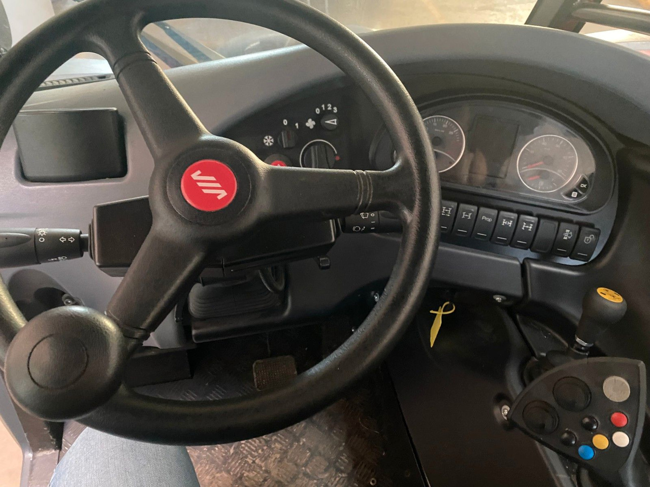 Trator Aebi TT 211: foto 6
