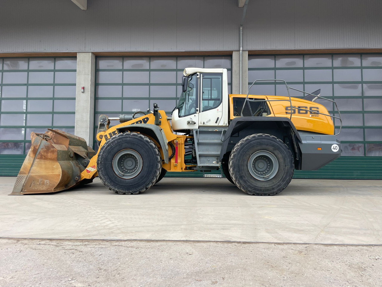 Liebherr L566 - Pá carregadora de rodas: foto 1 Liebherr L566 - Pá carregadora de rodas: foto 1