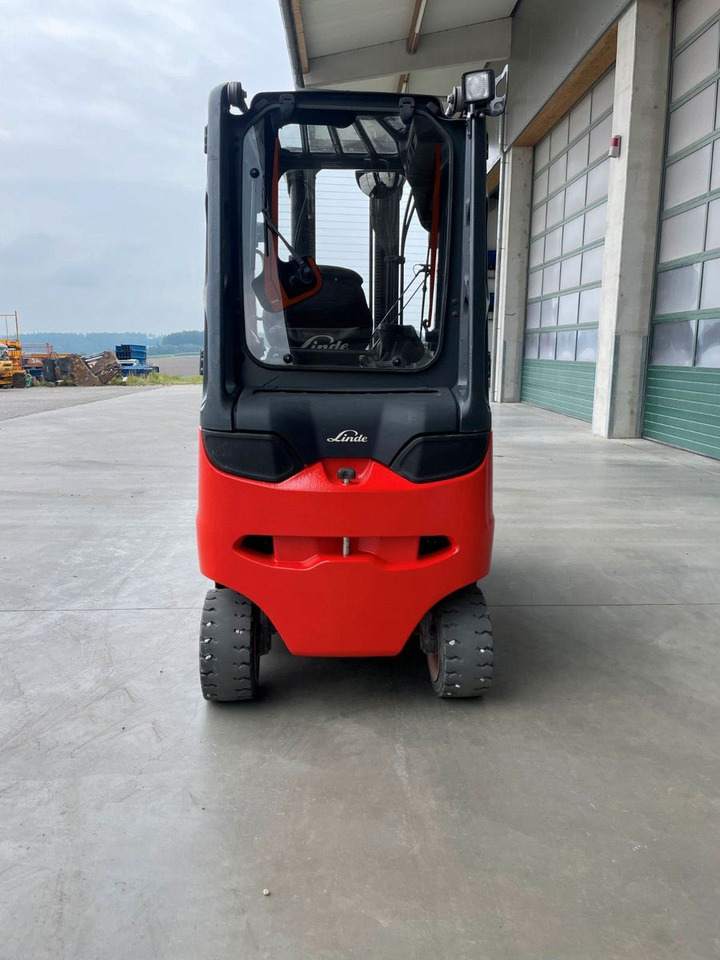 Linde E25H-01 - Empilhador elétrico: foto 3 Linde E25H-01 - Empilhador elétrico: foto 3