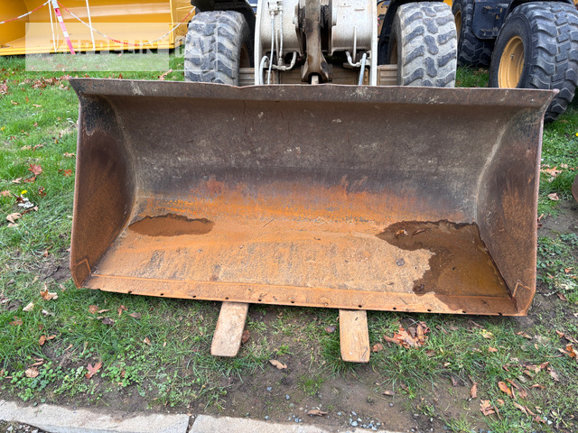 Cat 908H - Pá carregadora de rodas: foto 5 Cat 908H - Pá carregadora de rodas: foto 5