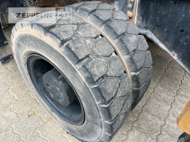 Manipulador de material Cat MH3024-06C: foto 7