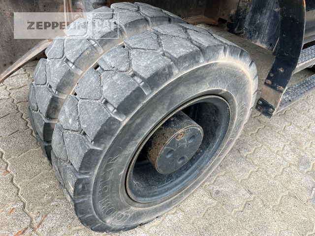 Manipulador de material Cat MH3024-06C: foto 6