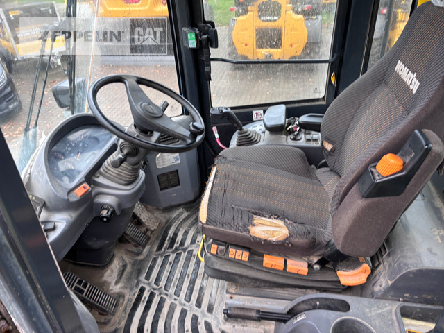 Pá carregadora de rodas Komatsu WA250: foto 12