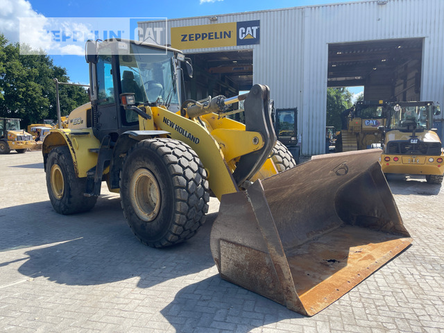 New Holland W190 - Pá carregadora de rodas: foto 1 New Holland W190 - Pá carregadora de rodas: foto 1