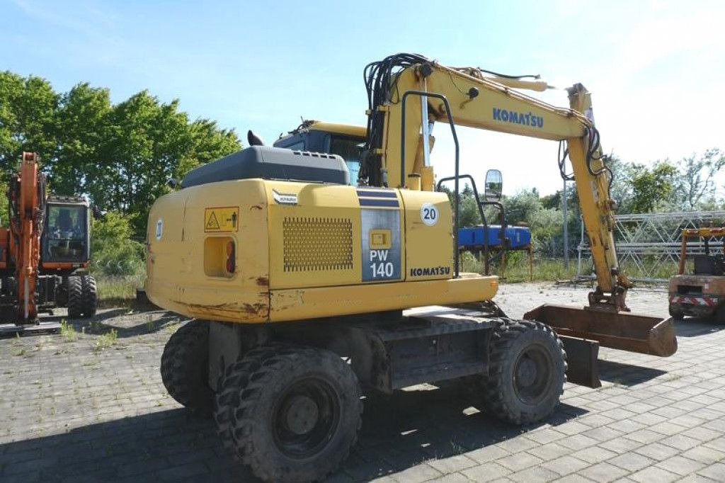 Komatsu Mobilbagger PW140-7 Mobilbagger - Escavadeira de rodas: foto 3 Komatsu Mobilbagger PW140-7 Mobilbagger - Escavadeira de rodas: foto 3