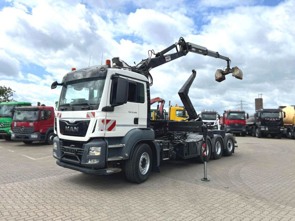 MAN TG-S 35.480 8x4 BL Abrollkipper mit Kran Penz-15 - Camião polibenne, Camião grua: foto 3 MAN TG-S 35.480 8x4 BL Abrollkipper mit Kran Penz-15 - Camião polibenne, Camião grua: foto 3