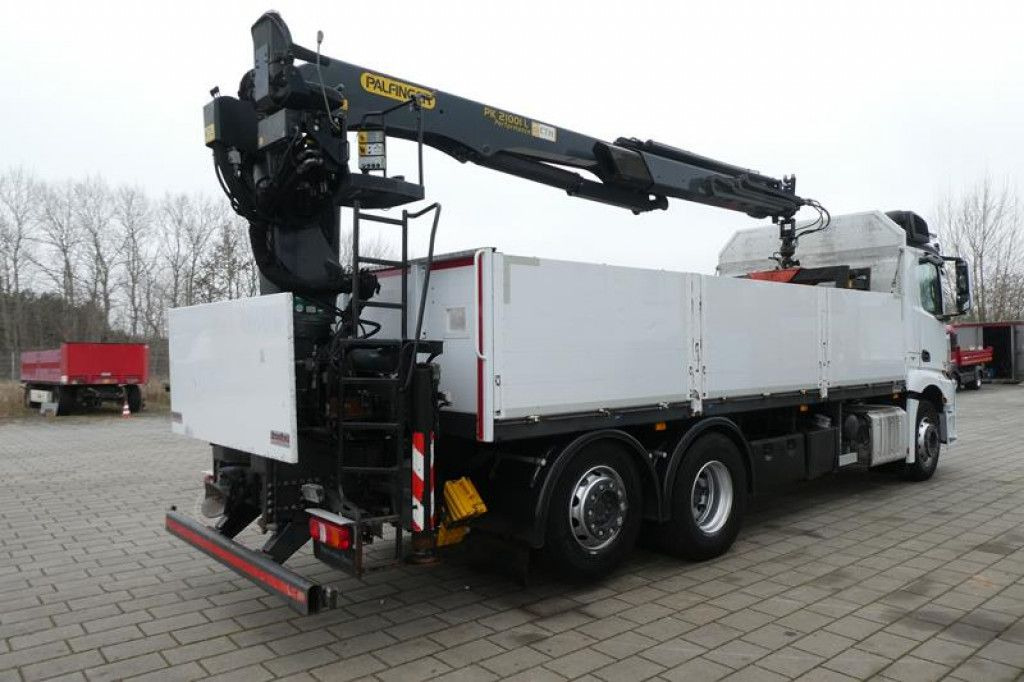 Mercedes-Benz Antos 2543 L/6x2 Pritsche Heckkran - Camião de caixa aberta/ Plataforma, Camião grua: foto 5 Mercedes-Benz Antos 2543 L/6x2 Pritsche Heckkran - Camião de caixa aberta/ Plataforma, Camião grua: foto 5