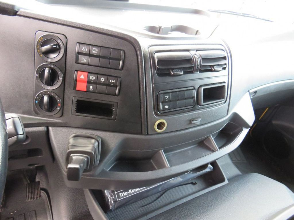 Locação financeira de Mercedes-Benz Atego 1224 L  Pritsche LBW  Mercedes-Benz Atego 1224 L  Pritsche LBW: foto 8