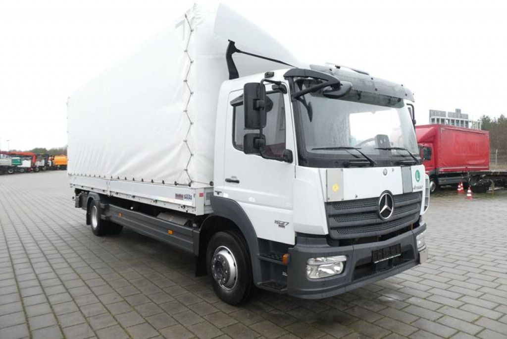 Mercedes-Benz Atego 1527 L Pritsche LBW - Camião de lona: foto 1 Mercedes-Benz Atego 1527 L Pritsche LBW - Camião de lona: foto 1