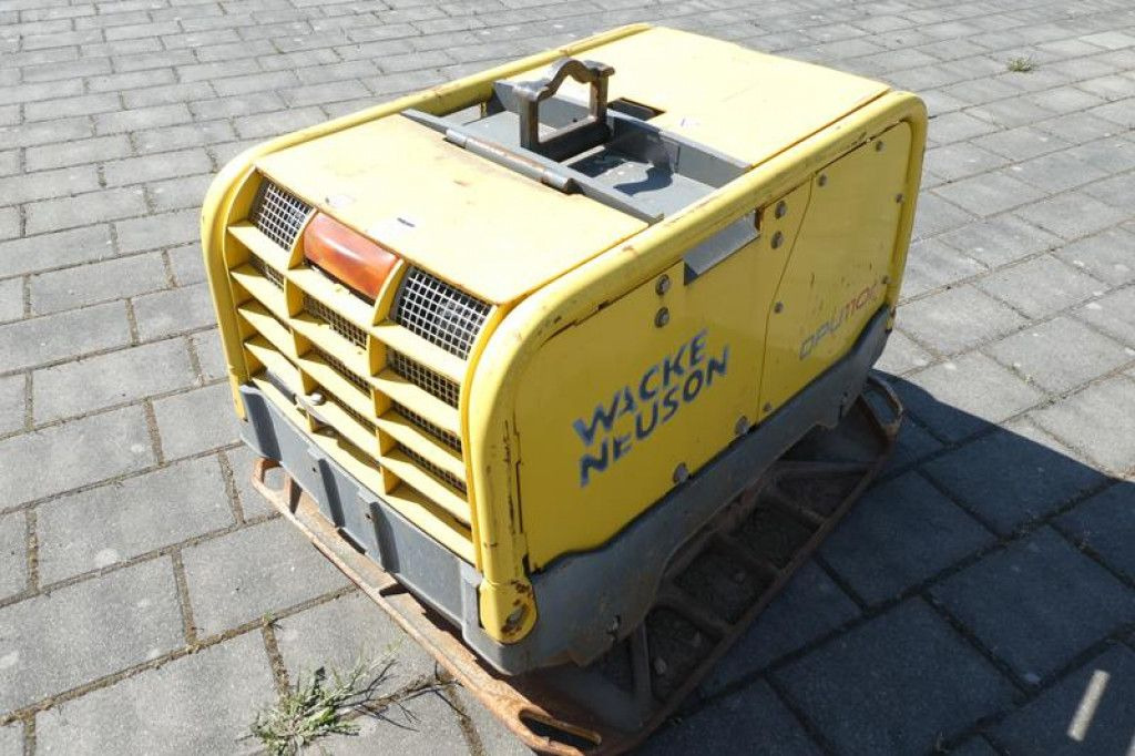 Wacker Rüttelplatte DPU 110rLem970 Baumaschine inkl. Fe - Placas vibratórias: foto 4 Wacker Rüttelplatte DPU 110rLem970 Baumaschine inkl. Fe - Placas vibratórias: foto 4