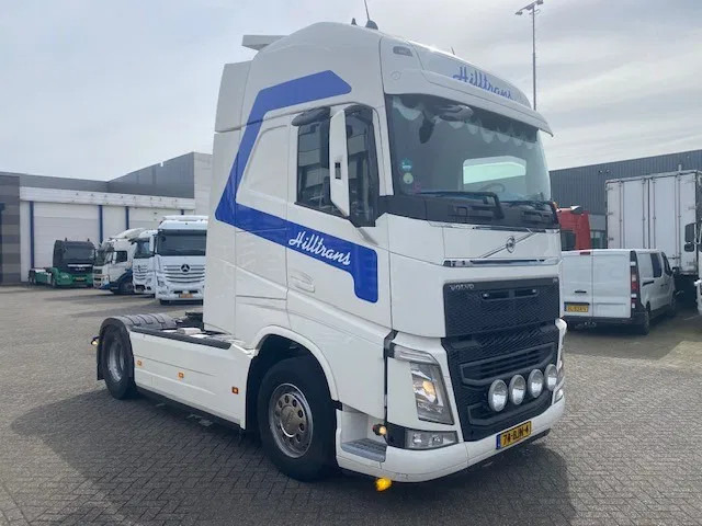 Volvo FH 13.460 XL cabine, euro 6 , full spoilered, smart tacho , new clutch ,beauty..... - Tractor: foto 2 Volvo FH 13.460 XL cabine, euro 6 , full spoilered, smart tacho , new clutch ,beauty..... - Tractor: foto 2