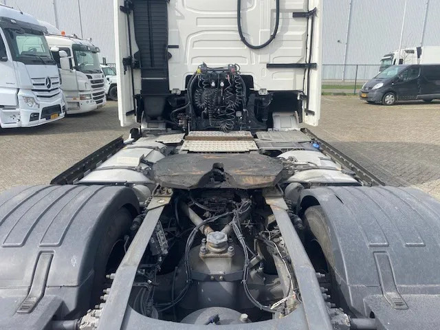 Volvo FH 13.460 XL cabine, euro 6 , full spoilered, smart tacho , new clutch ,beauty..... - Tractor: foto 5 Volvo FH 13.460 XL cabine, euro 6 , full spoilered, smart tacho , new clutch ,beauty..... - Tractor: foto 5