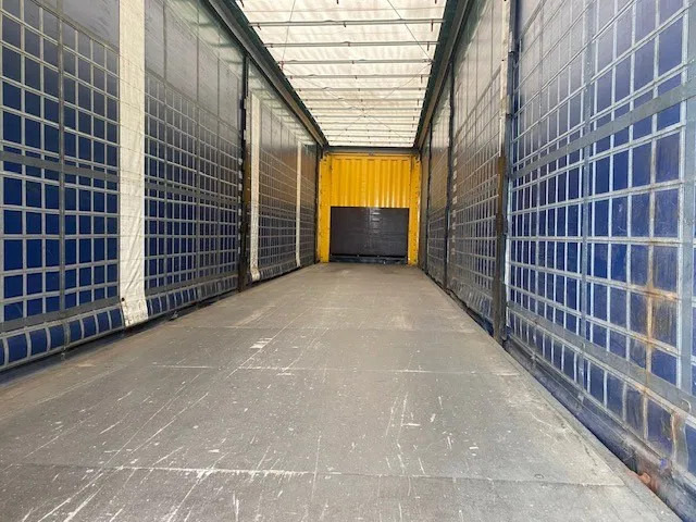 Volvo FH 13.460 "low deck" trekker, met volume oplegger Krone 102 cub. - Tractor: foto 3 Volvo FH 13.460 "low deck" trekker, met volume oplegger Krone 102 cub. - Tractor: foto 3