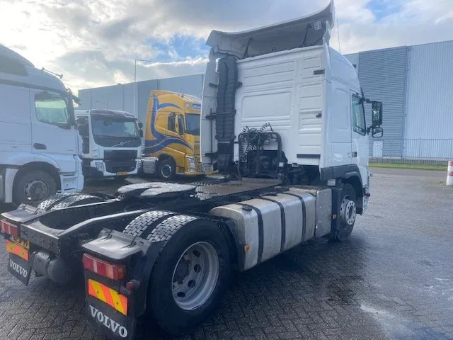 Volvo FM 370 trekker globetrotter, i shift, euro 5, low km.... - Tractor: foto 3 Volvo FM 370 trekker globetrotter, i shift, euro 5, low km.... - Tractor: foto 3