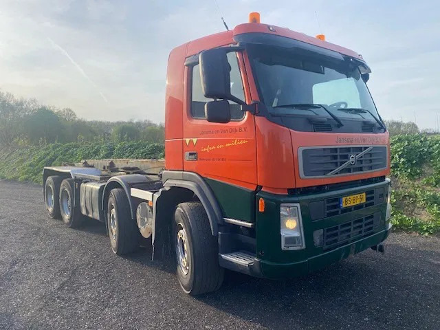 Volvo FM 440 8x4 ,containersysteem, handgeschakeld, luchtvering, naafreductie... - Camião com sistema de cabo: foto 2 Volvo FM 440 8x4 ,containersysteem, handgeschakeld, luchtvering, naafreductie... - Camião com sistema de cabo: foto 2