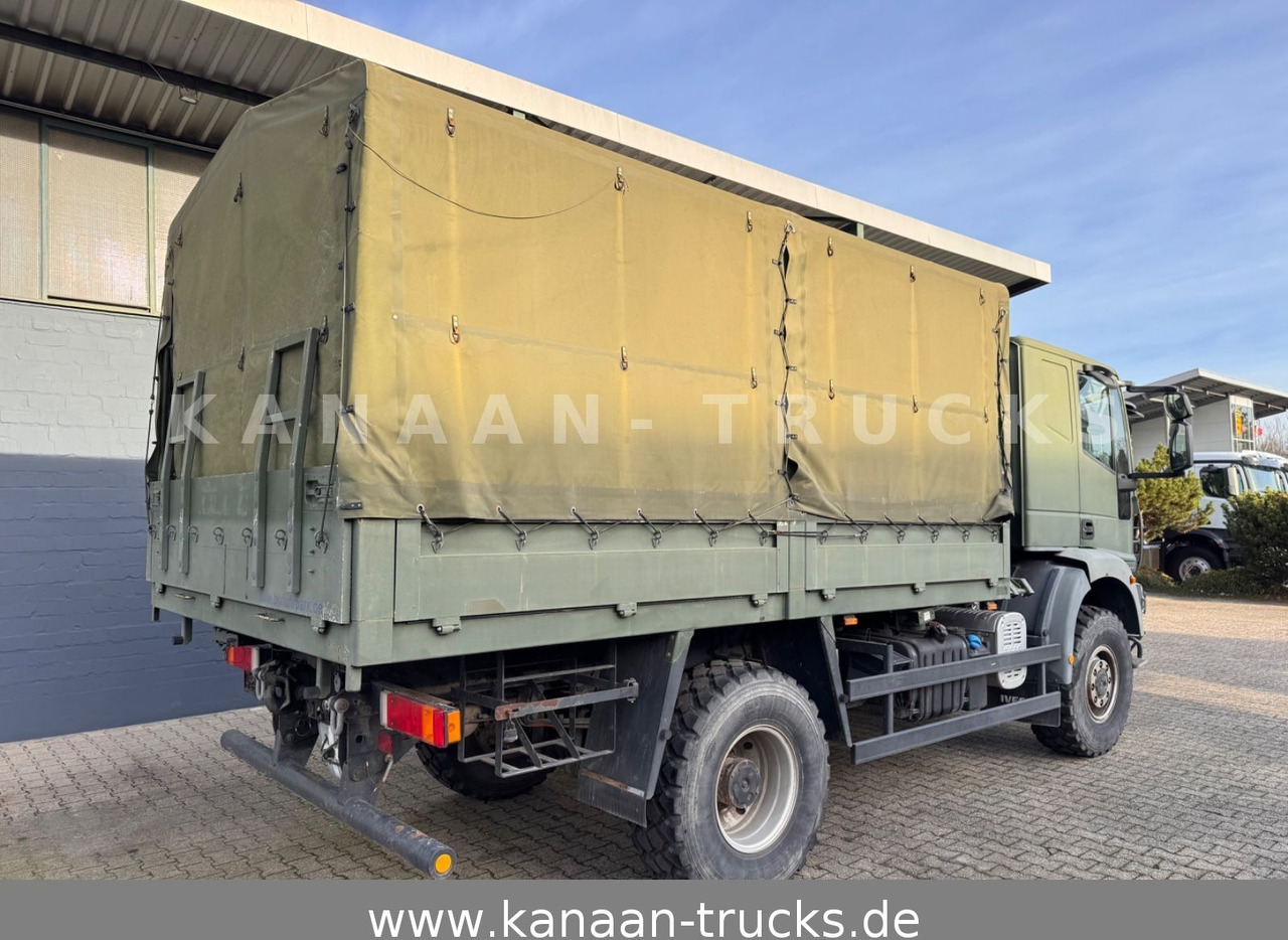 Iveco ML100E22WM-BW 4x4 Camper Exped - Camião de lona: foto 4 Iveco ML100E22WM-BW 4x4 Camper Exped - Camião de lona: foto 4