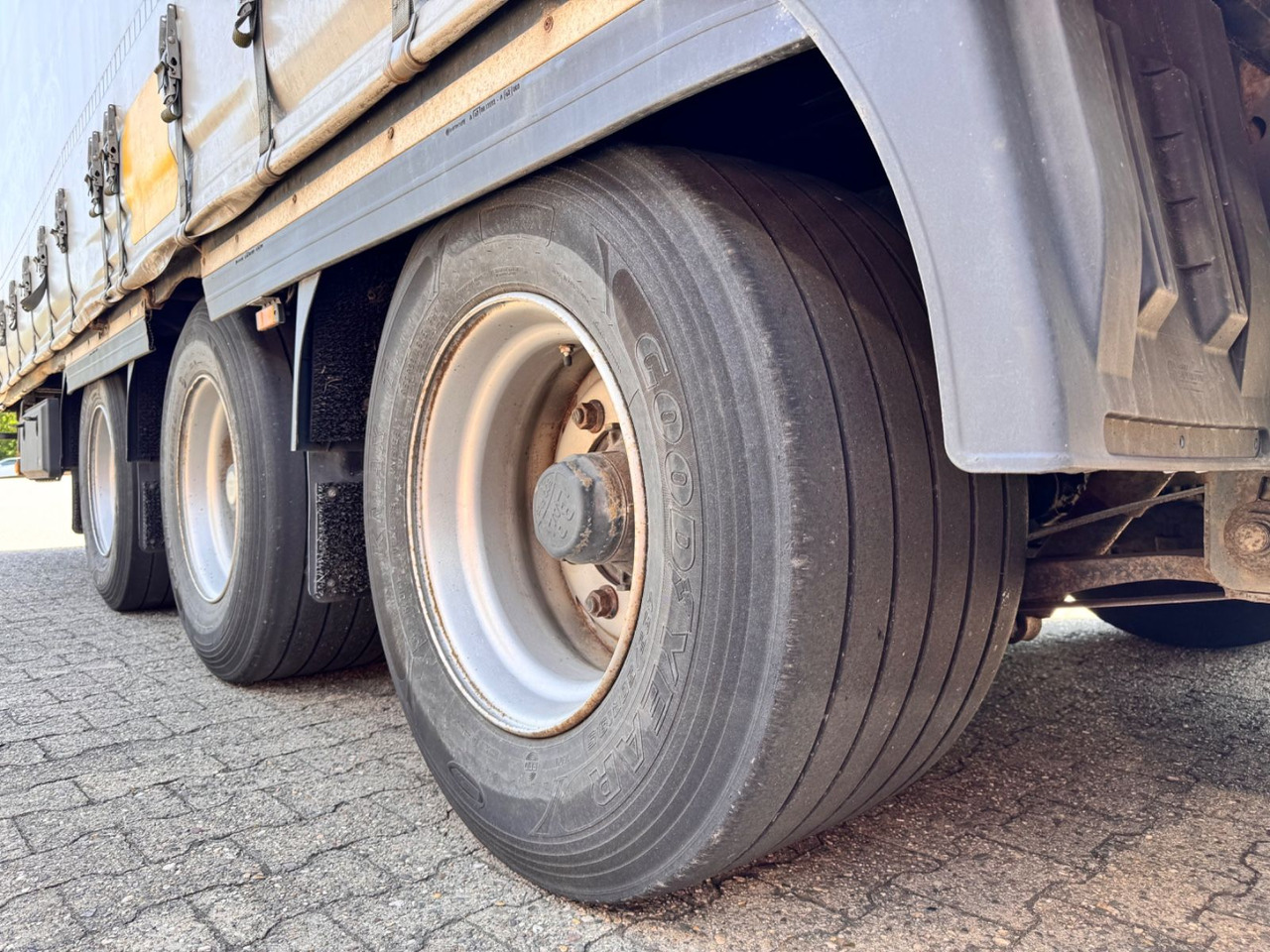 Semi-reboque de lona Krone SD Curtainsider MEGA Jumbo XL Zert Getränke etc: foto 8