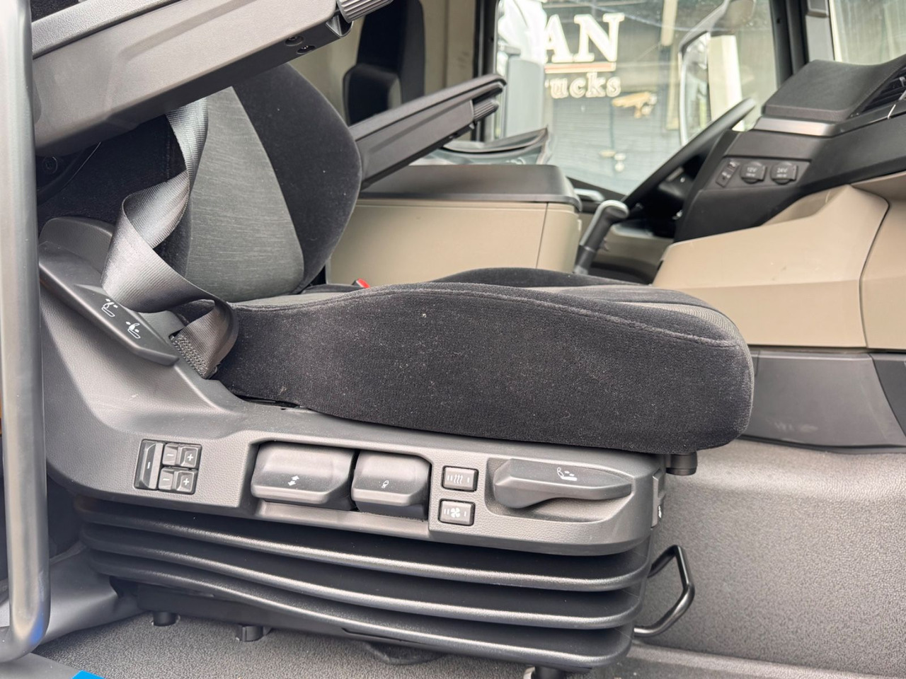 Autobomba de betão MAN 35.510 TGS  Betonpumpe S47-5   47meter NEW: foto 18