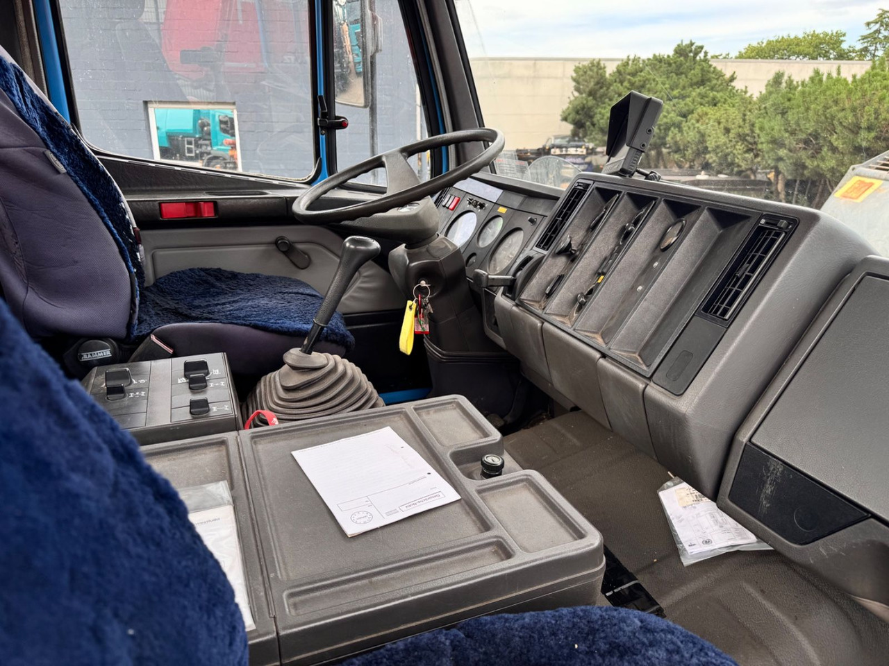 Locação financeira de  Mercedes-Benz 1417 AK Allrad Palfinger Montagekran 17,7m 64TKM Mercedes-Benz 1417 AK Allrad Palfinger Montagekran 17,7m 64TKM: foto 11 Locação financeira de  Mercedes-Benz 1417 AK Allrad Palfinger Montagekran 17,7m 64TKM Mercedes-Benz 1417 AK Allrad Palfinger Montagekran 17,7m 64TKM: foto 11