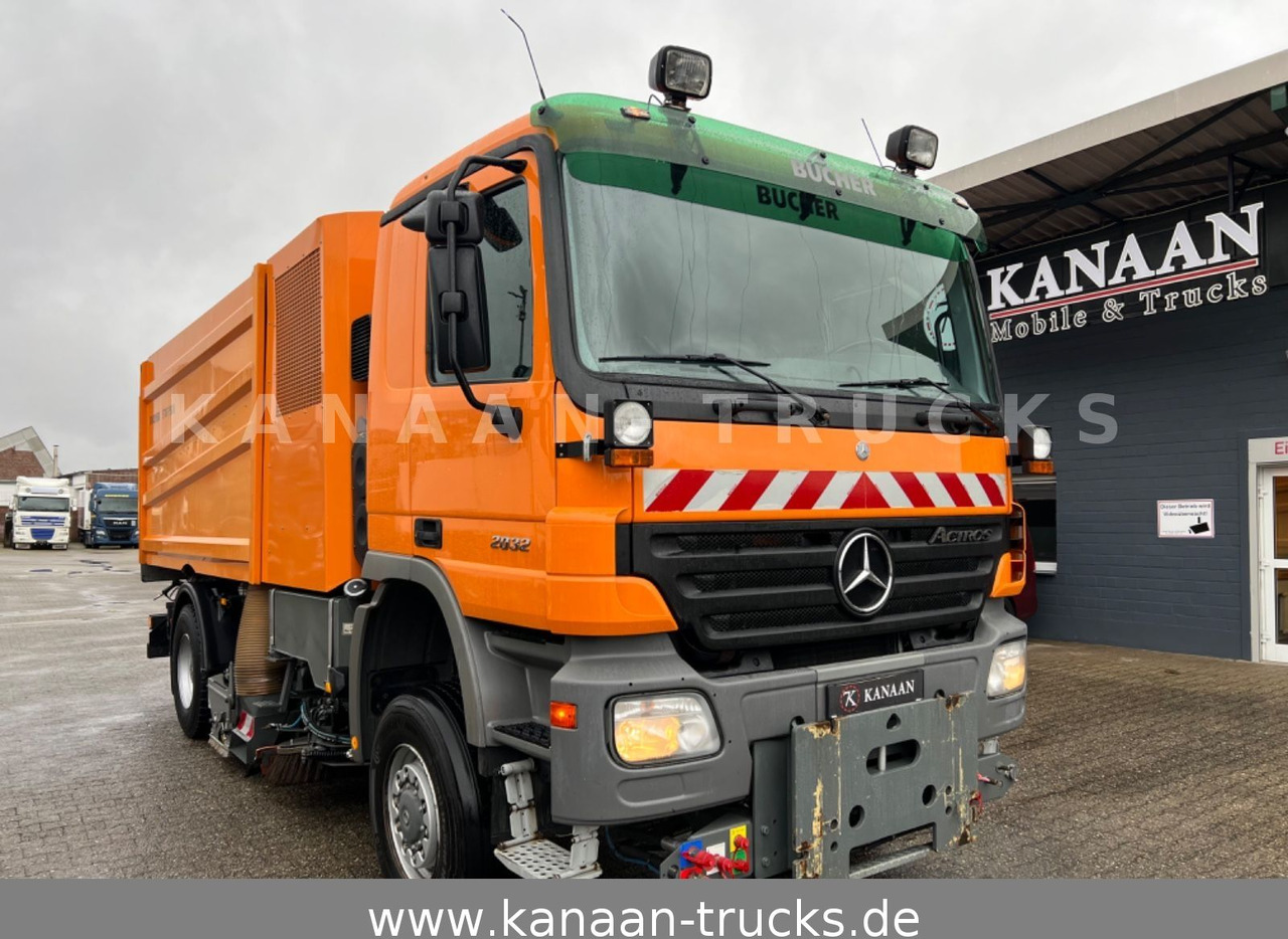 Mercedes-Benz 2032 Actros 4x4 Bucher STKF 9500 AIRPORT KLIMA - Varredora urbana: foto 1 Mercedes-Benz 2032 Actros 4x4 Bucher STKF 9500 AIRPORT KLIMA - Varredora urbana: foto 1