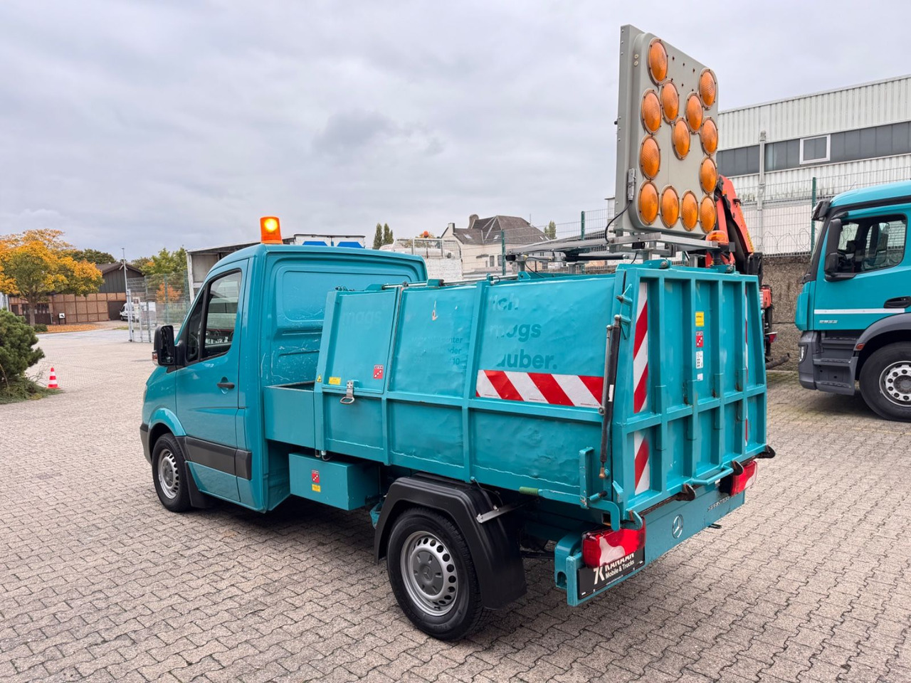 Mercedes-Benz 313 CDI Sprinter II Bertsche Müllwagen Tafel - Veículo comercial: foto 4 Mercedes-Benz 313 CDI Sprinter II Bertsche Müllwagen Tafel - Veículo comercial: foto 4