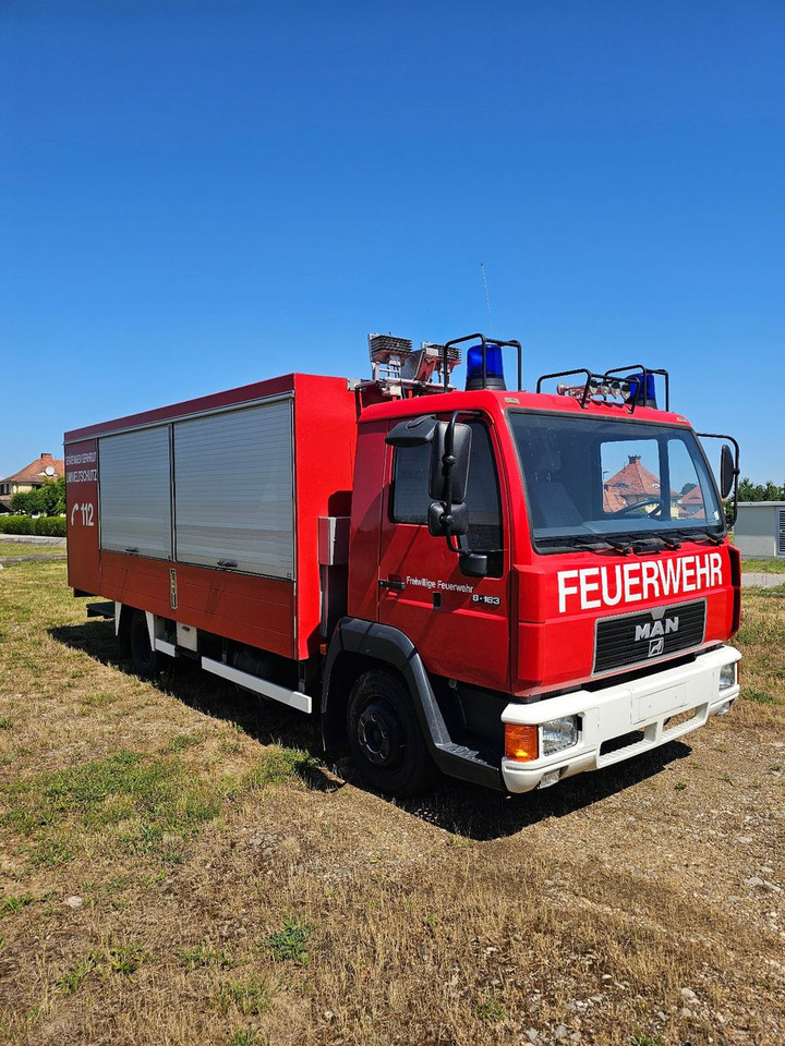 MAN 8.163 L2000 Feuerwehr GW G - Carro de bombeiro: foto 1 MAN 8.163 L2000 Feuerwehr GW G - Carro de bombeiro: foto 1