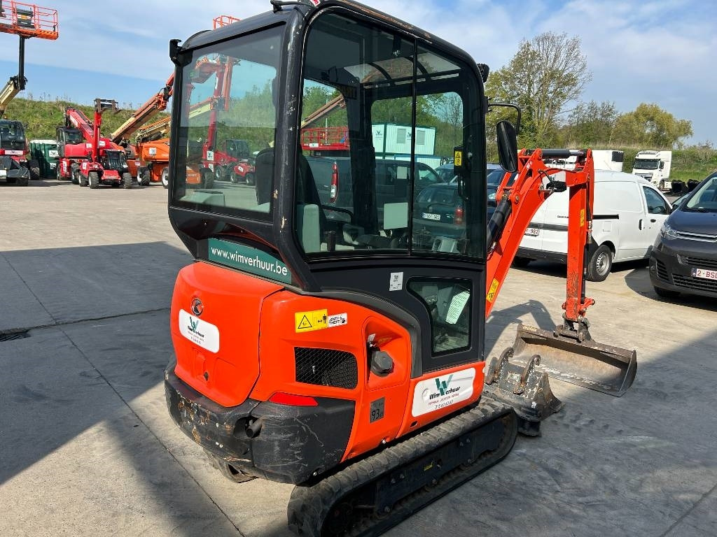 Kubota KX 019-4 - Mini escavadeira: foto 4 Kubota KX 019-4 - Mini escavadeira: foto 4