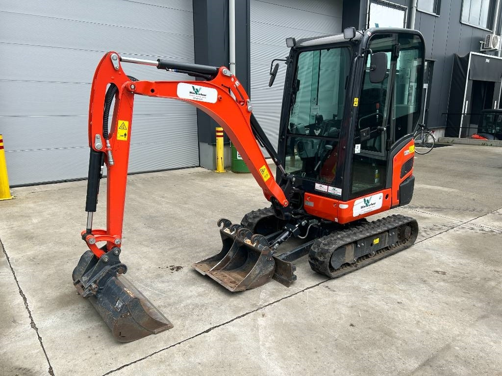 Kubota KX 019-4 - Mini escavadeira: foto 3 Kubota KX 019-4 - Mini escavadeira: foto 3