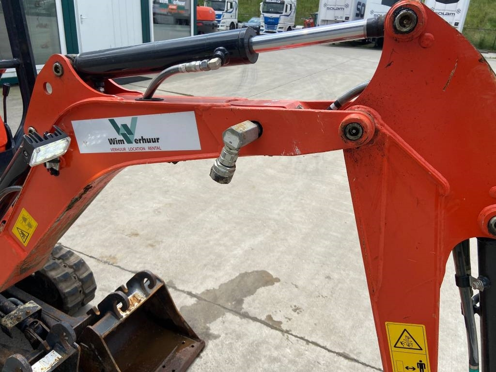 Kubota U 10 - Mini escavadeira: foto 2 Kubota U 10 - Mini escavadeira: foto 2