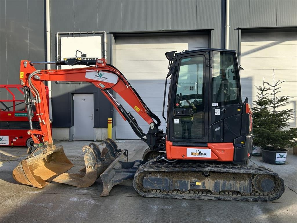 Kubota U50-5 (8596) - Mini escavadeira: foto 1 Kubota U50-5 (8596) - Mini escavadeira: foto 1