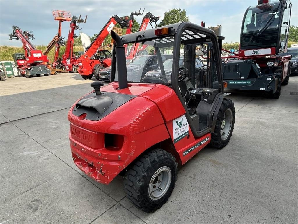Manitou MH25-4 - Empilhador todo-o-terreno: foto 3 Manitou MH25-4 - Empilhador todo-o-terreno: foto 3