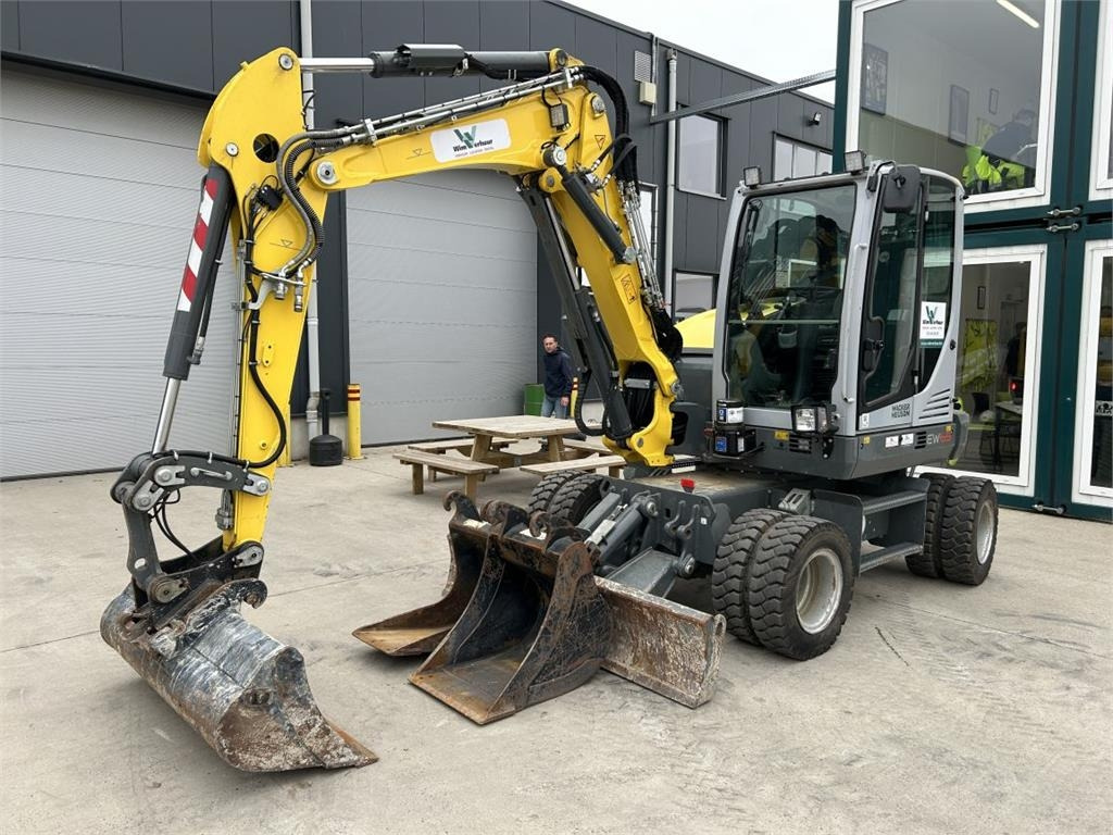 Wacker Neuson EW65 (8946) - Escavadeira de rodas: foto 2 Wacker Neuson EW65 (8946) - Escavadeira de rodas: foto 2