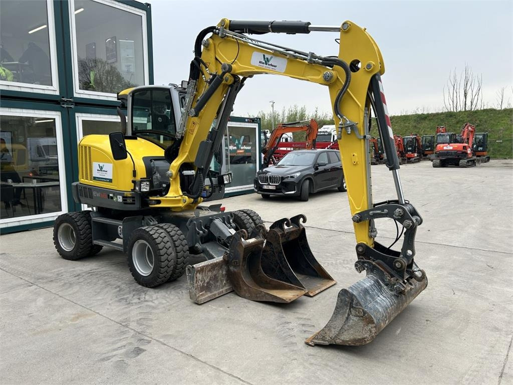 Wacker Neuson EW65 (8946)  - Escavadeira de rodas: foto 4 Wacker Neuson EW65 (8946)  - Escavadeira de rodas: foto 4