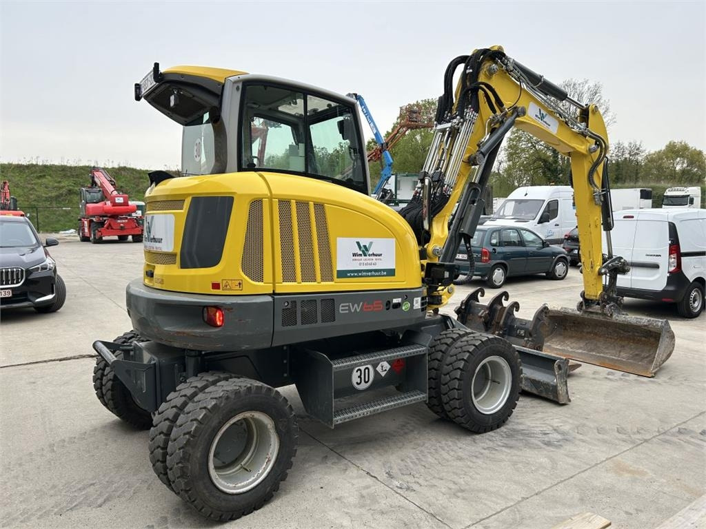 Wacker Neuson EW65 (8946)  - Escavadeira de rodas: foto 3 Wacker Neuson EW65 (8946)  - Escavadeira de rodas: foto 3