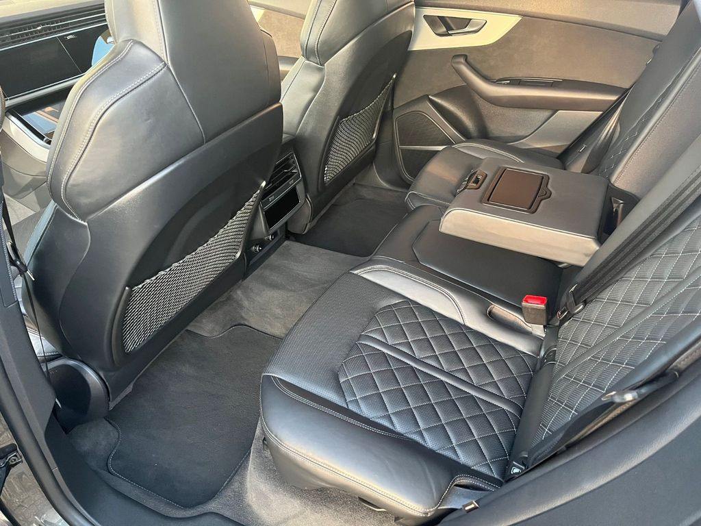 Audi Q8 50 TDI quattro tiptronic 22 Zoll*3xSline*Pano - SUV: foto 4 Audi Q8 50 TDI quattro tiptronic 22 Zoll*3xSline*Pano - SUV: foto 4