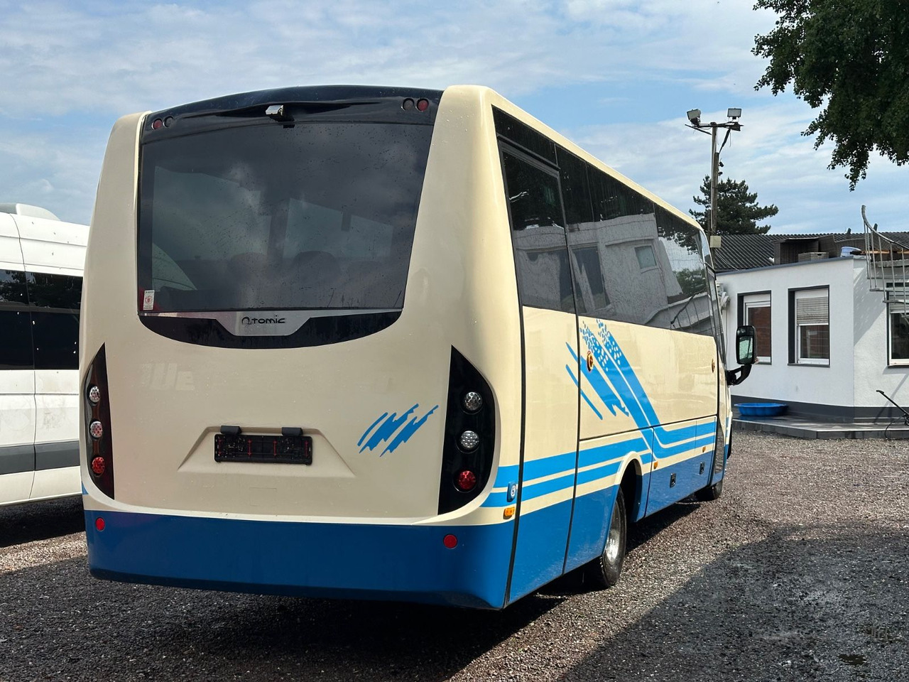 Iveco AN21 Atomic(MotorNeu*7.2t*Hecknied)Rapido Rosero - Minibus, Furgão de passageiros: foto 2 Iveco AN21 Atomic(MotorNeu*7.2t*Hecknied)Rapido Rosero - Minibus, Furgão de passageiros: foto 2