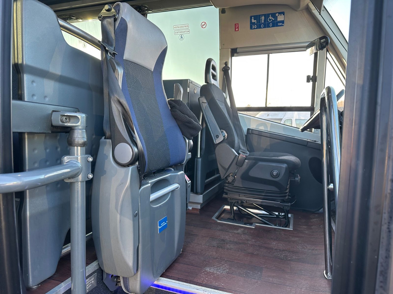 Iveco Maximo 70c18 (TOP*7.5t) Rosero/ Rapido - Minibus, Furgão de passageiros: foto 3 Iveco Maximo 70c18 (TOP*7.5t) Rosero/ Rapido - Minibus, Furgão de passageiros: foto 3