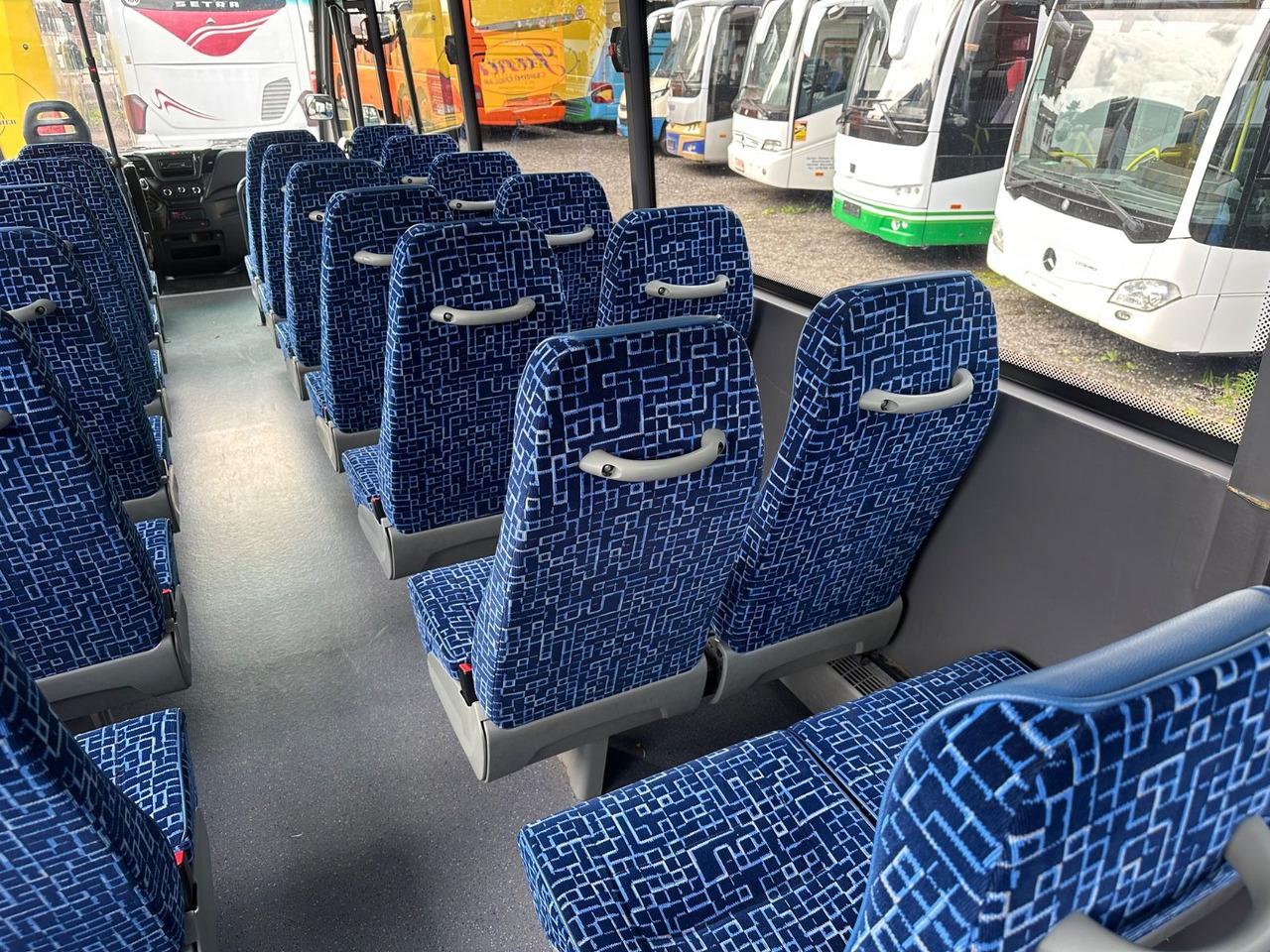 Minibus, Furgão de passageiros Iveco Rapido 70C18 (wenig Km*7.2t*33 Sitze) Rosero: foto 14