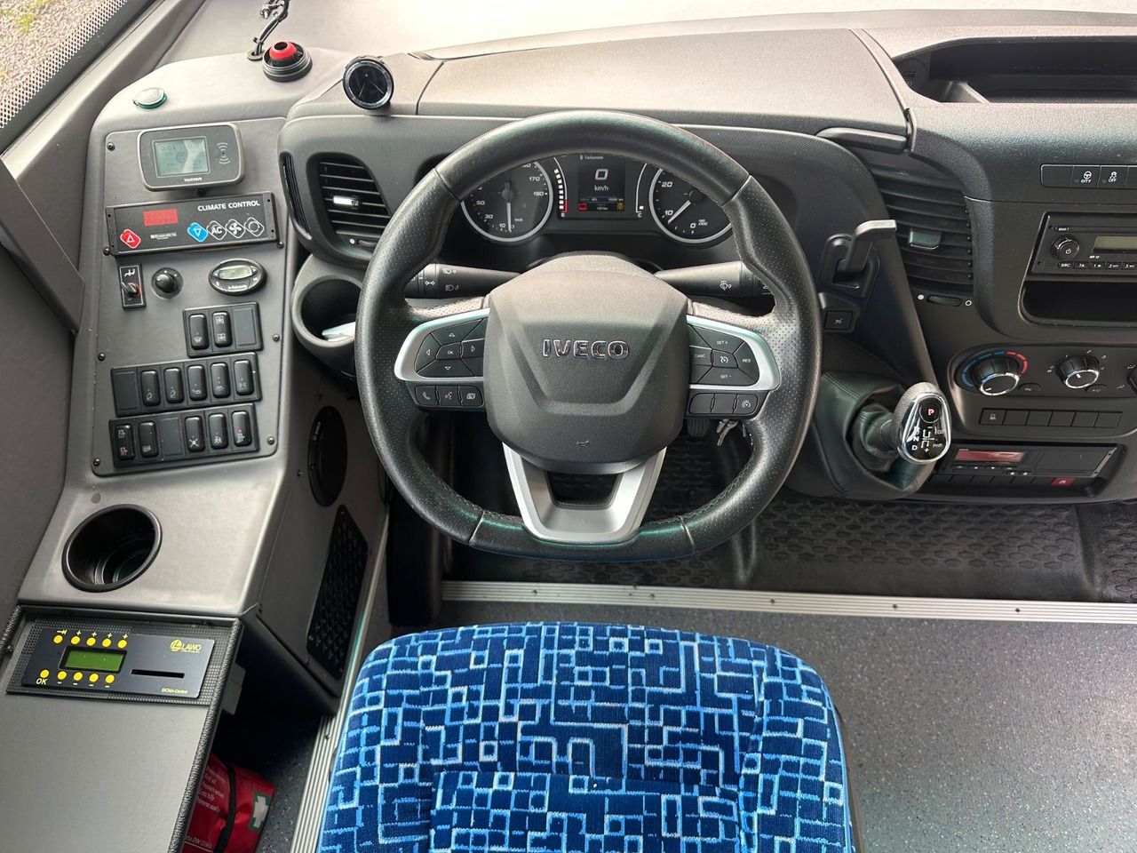 Minibus, Furgão de passageiros Iveco Rapido 70C18 (wenig Km*7.2t*33 Sitze) Rosero: foto 8